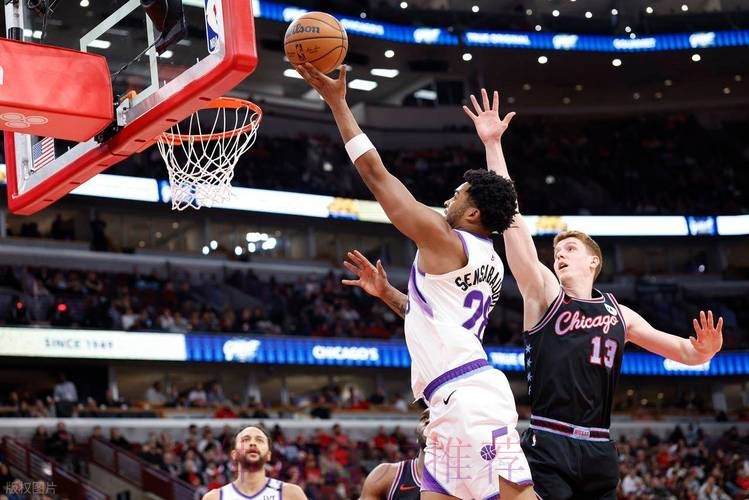 森萨博空砍43分武切维奇35分,公牛128-126险胜爵士 森萨博空砍43分武切维奇35分,公牛128-126险胜爵士